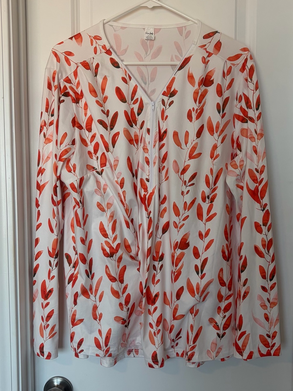 Pixie  Lady- White Zip-Front Top with Orange Leaf Print
Size XL